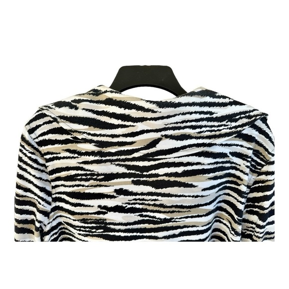 KIM ROGERS, STYLISH ZIP FRONT JACKET. ANIMAL PRINT DESIGN. SIZE XL - Picture 6 of 8